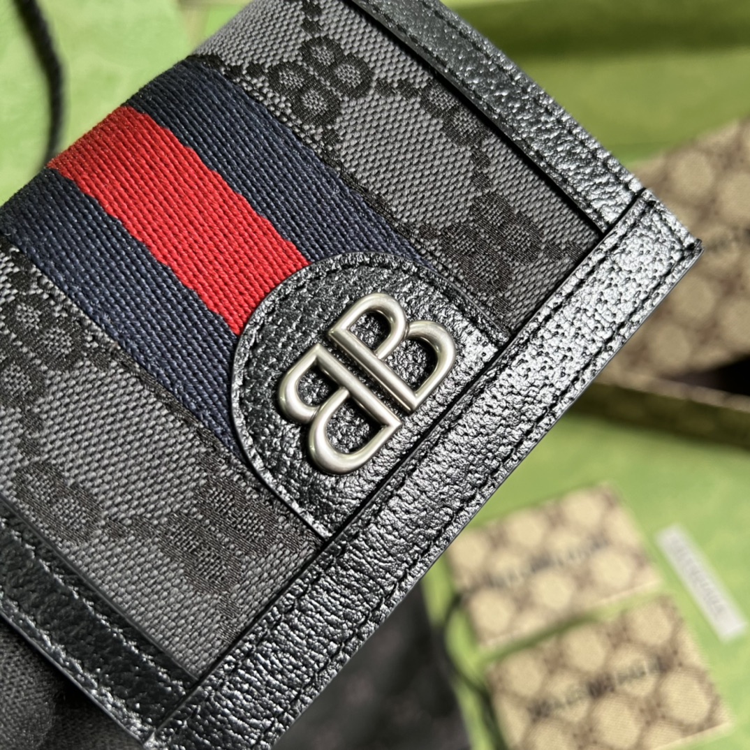 G*u*i&ba*len*cia*ga pouch-11x8.5x3cm
