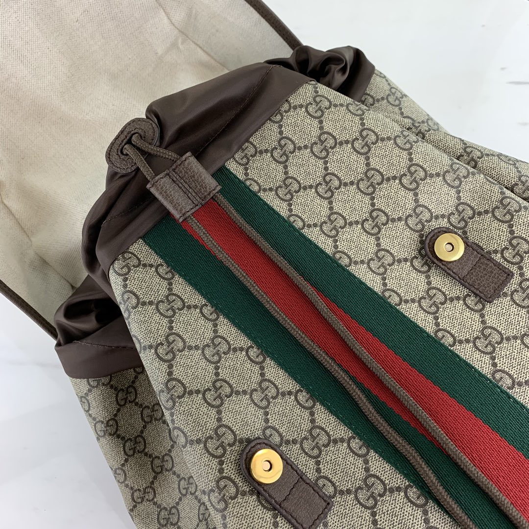 g*u*i gg S*p*ebackpack-24*40*16cm