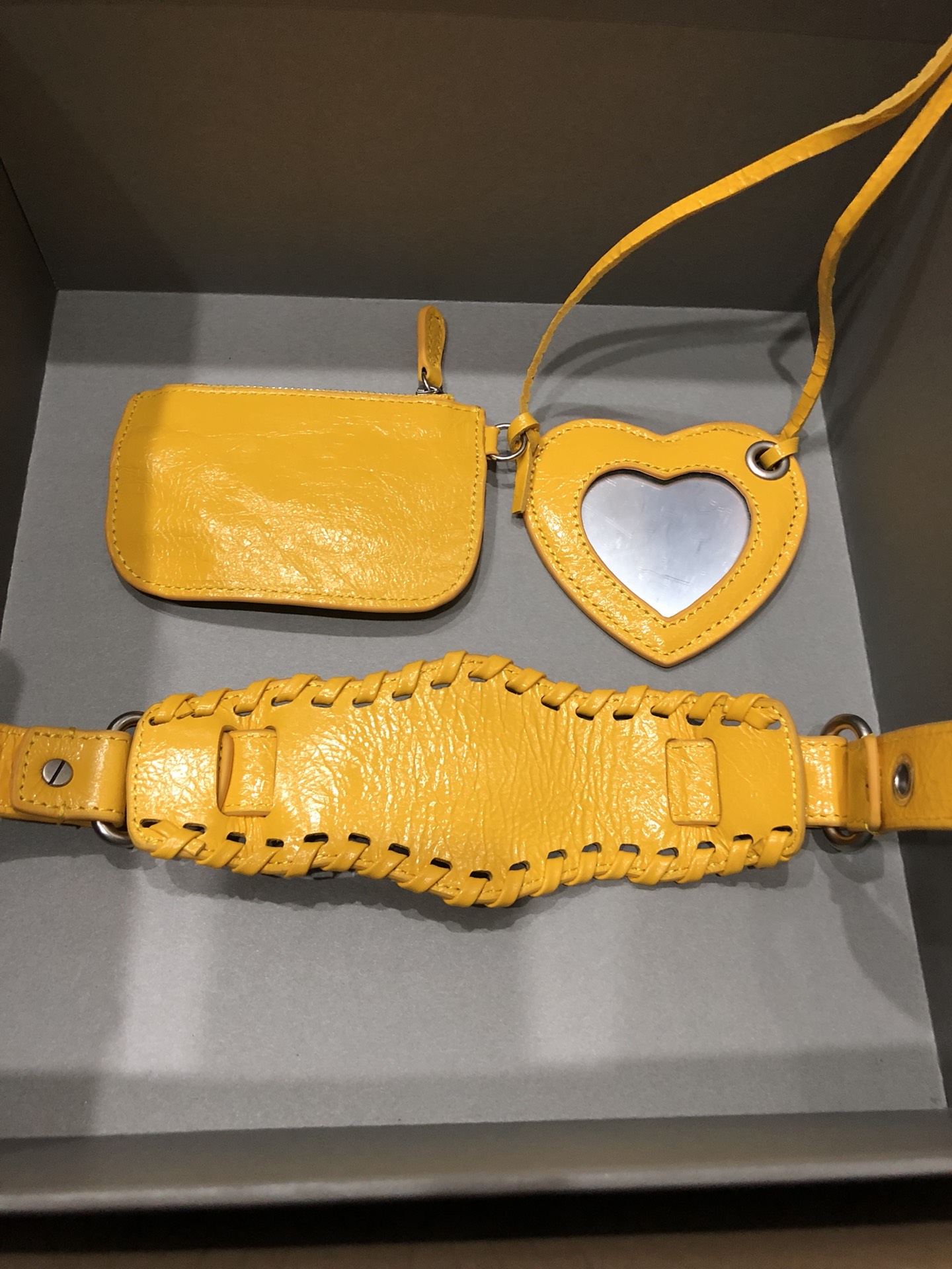 Balenciag Le Cagole Handbags-26*16*10CM