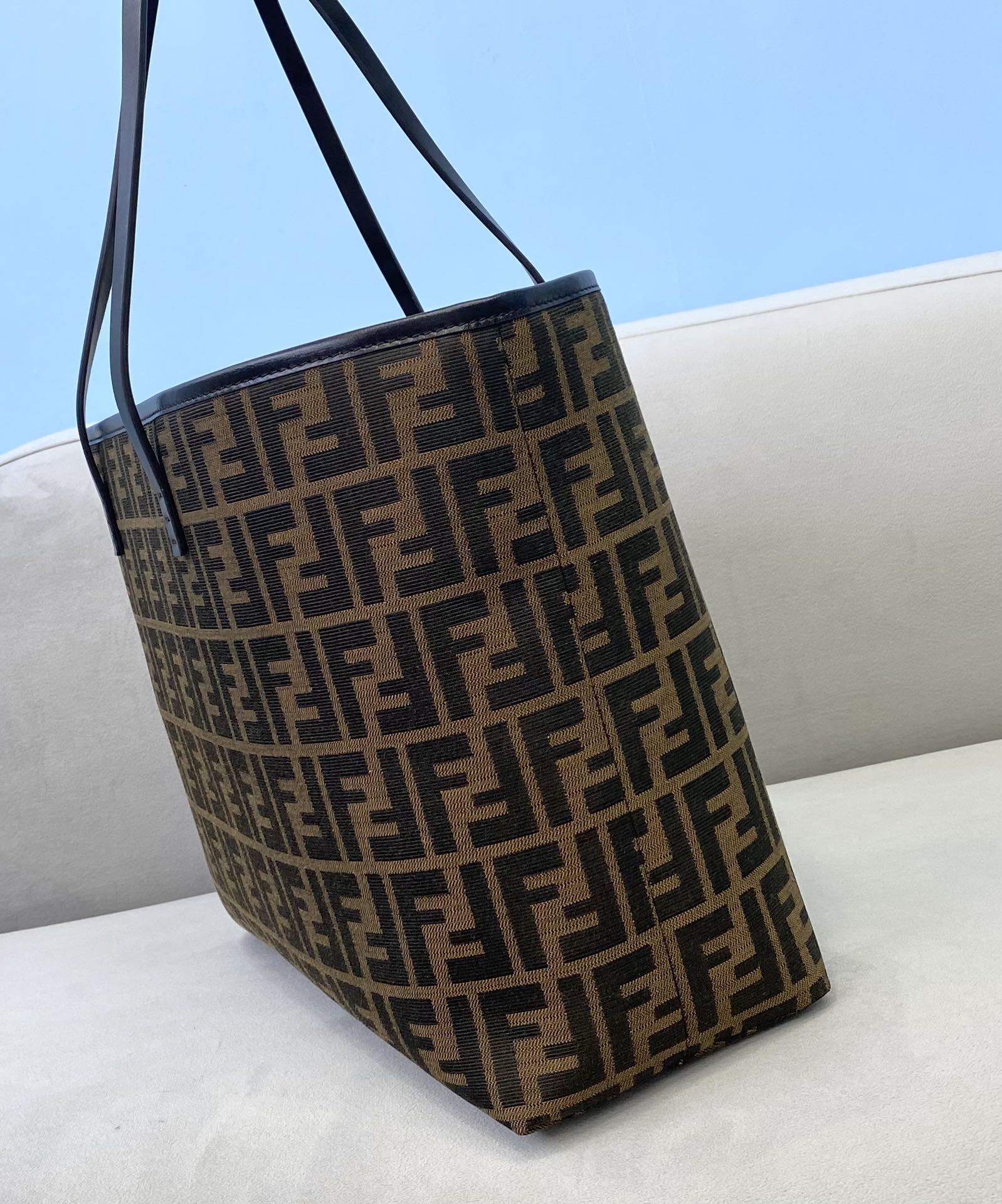 F**di vintage handbags-34×13×27cm