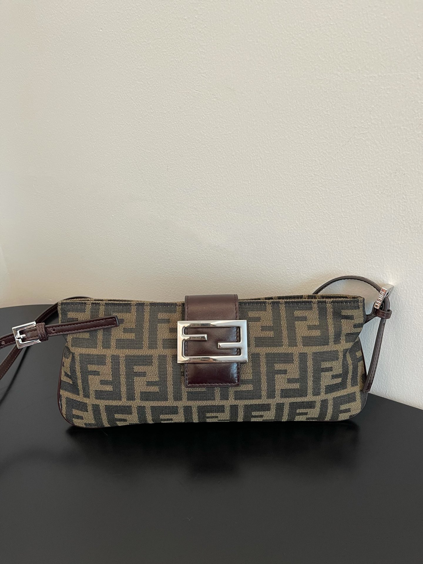 F**di vintage handbags-28x12cm