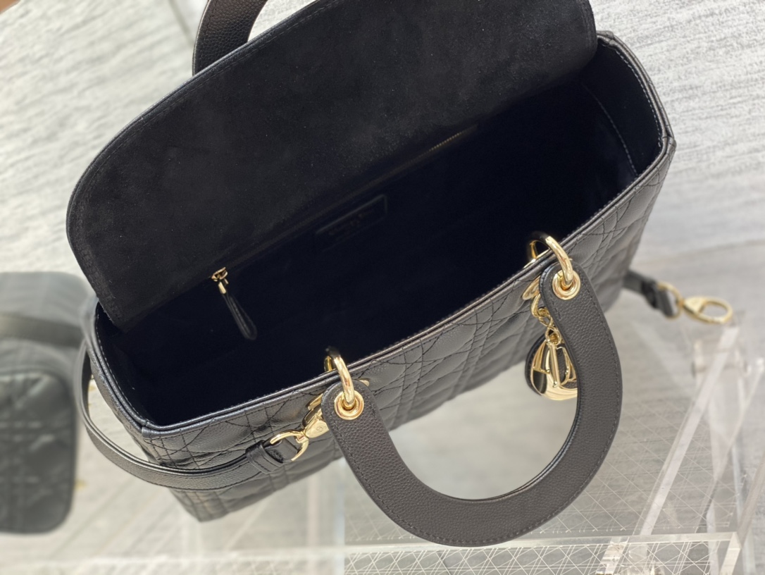 lady D*or-32*25*11cm