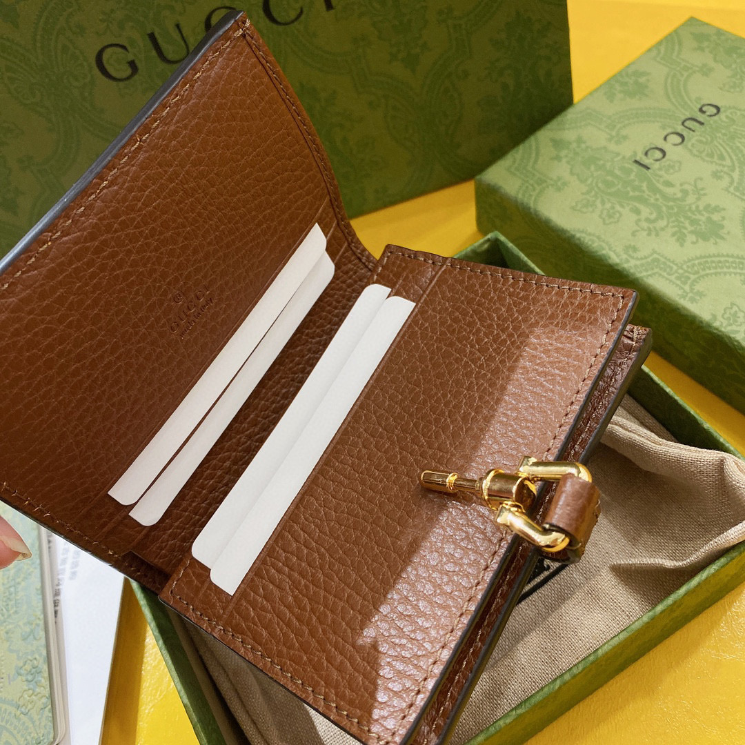 G*u*i wallet-9.5cm