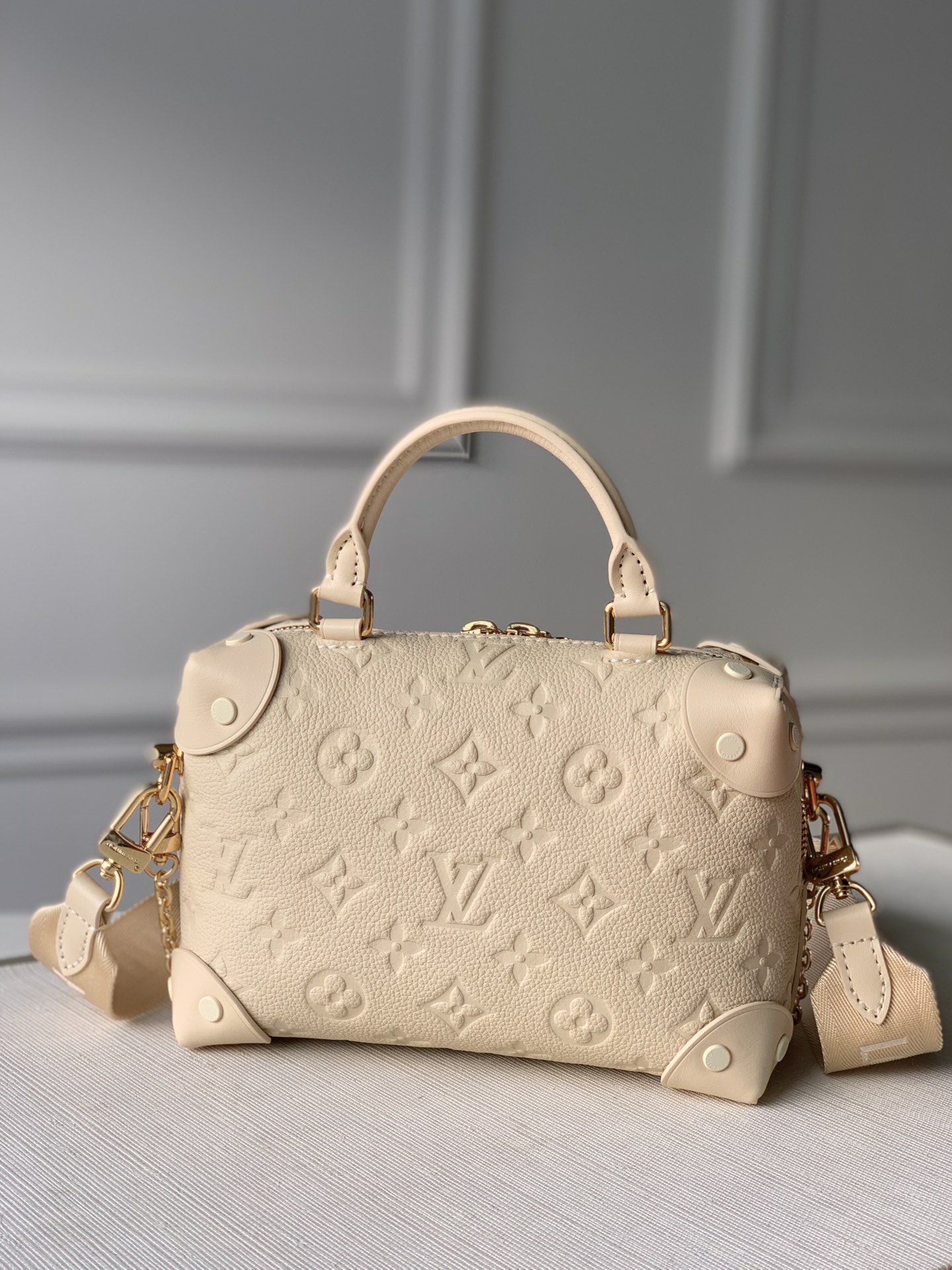 l0*is V*t0n petite malle souple-20x12x9.5cm