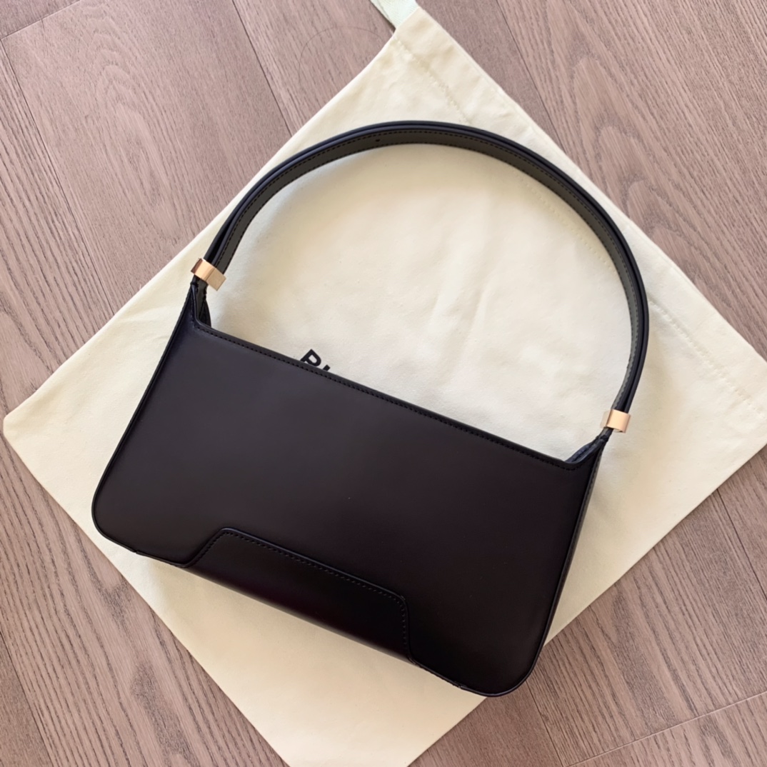 B**rry armpit bag-28x14x5cm