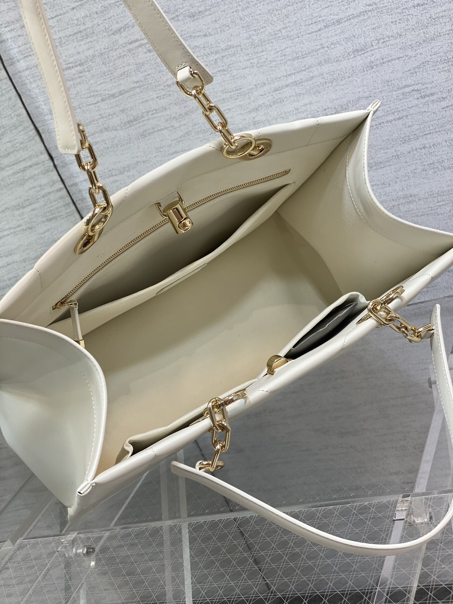 D*or essential bag