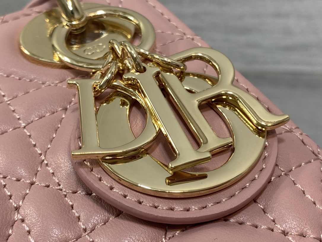 lady D*or mini-17*15*8cm
