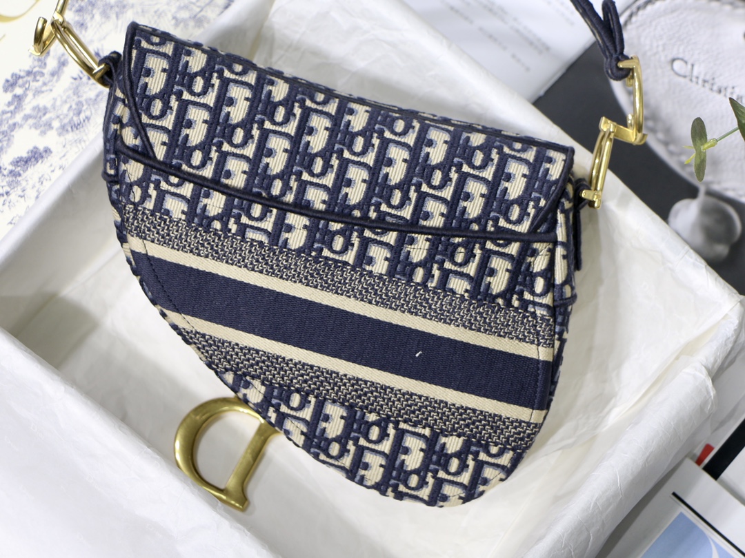 D*or saddle bag-25.5 x 20 x 6.5cm