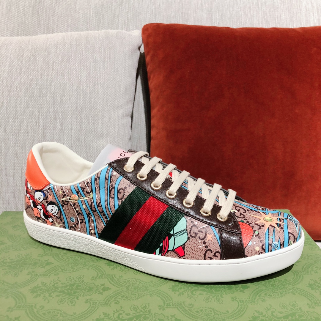 G*u*i sneakers