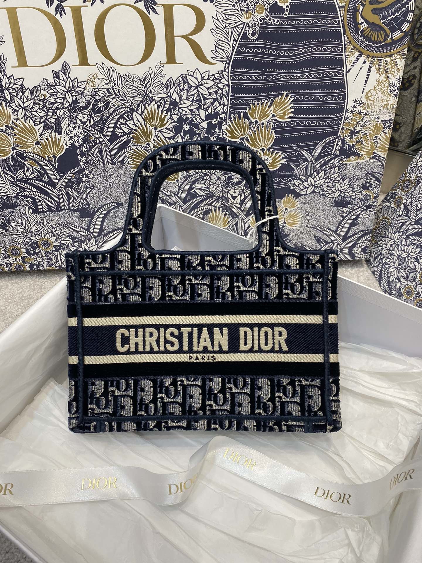 D*or mini book tote-23*17*7cm