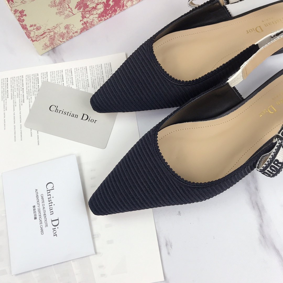 D*or flap shoes