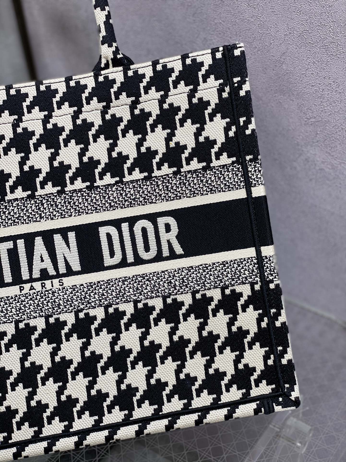 D*or small book tote-36*18*28cm
