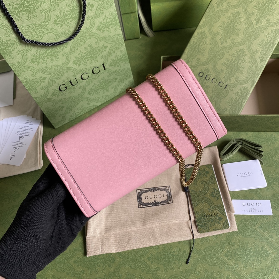 G*u*i chain bag-19*10*3.5cm
