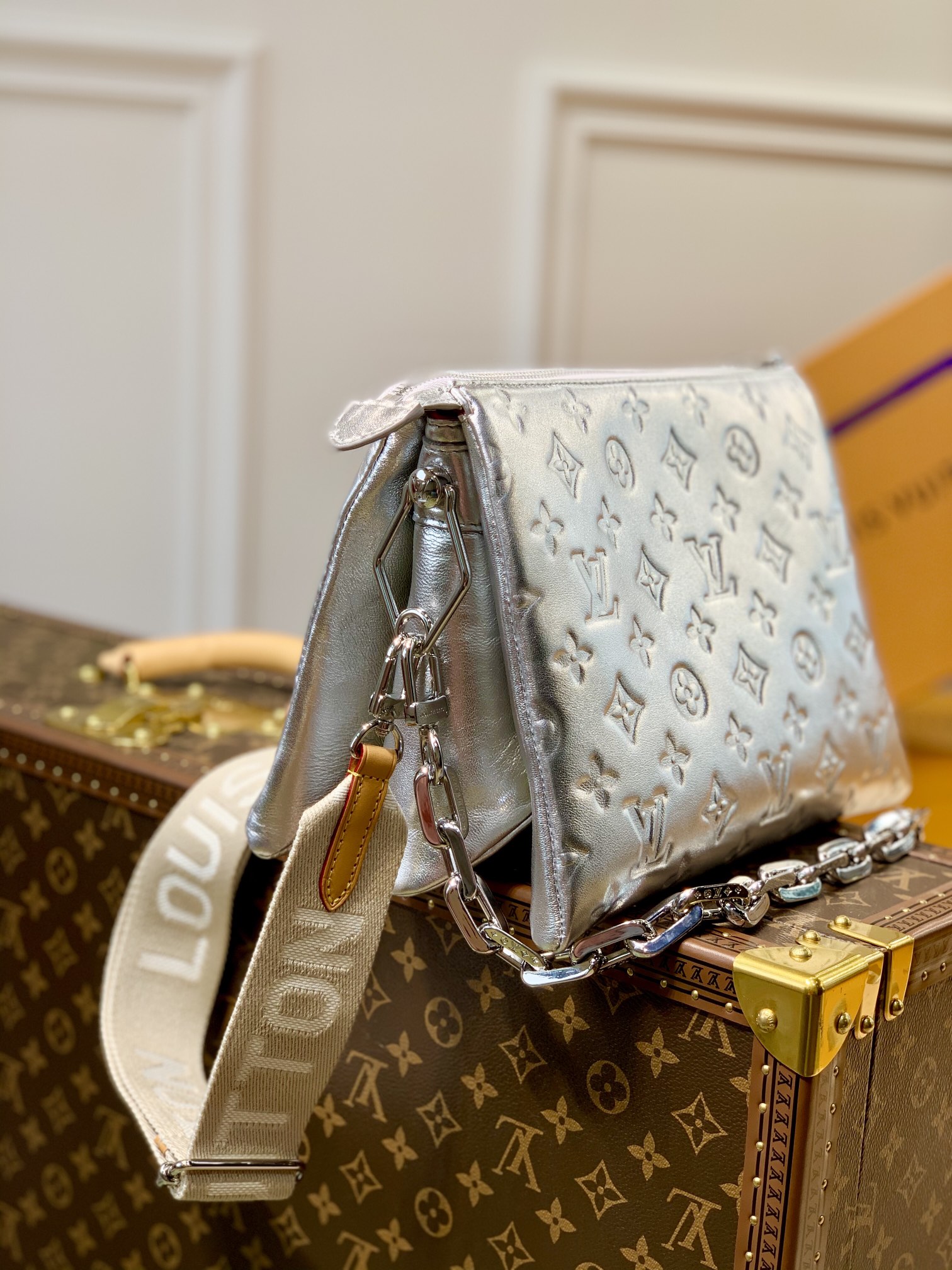 l0*is V*t0n coussin handbags-26*20*12cm