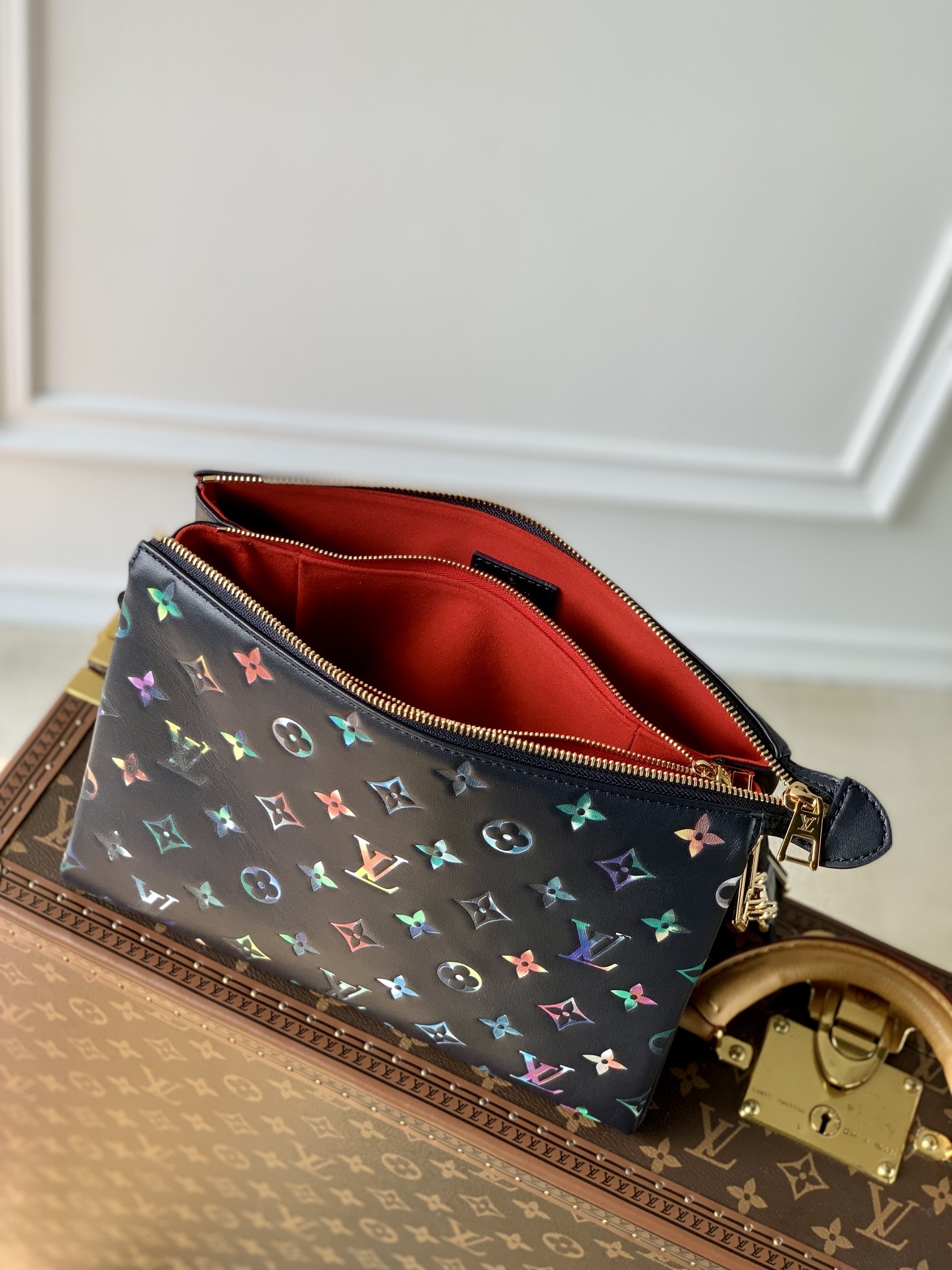 l0*is V*t0n coussin bb bag-21*16*7 cm