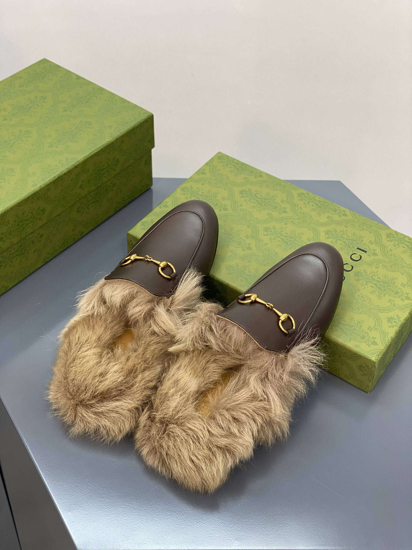 G*u*i loafers