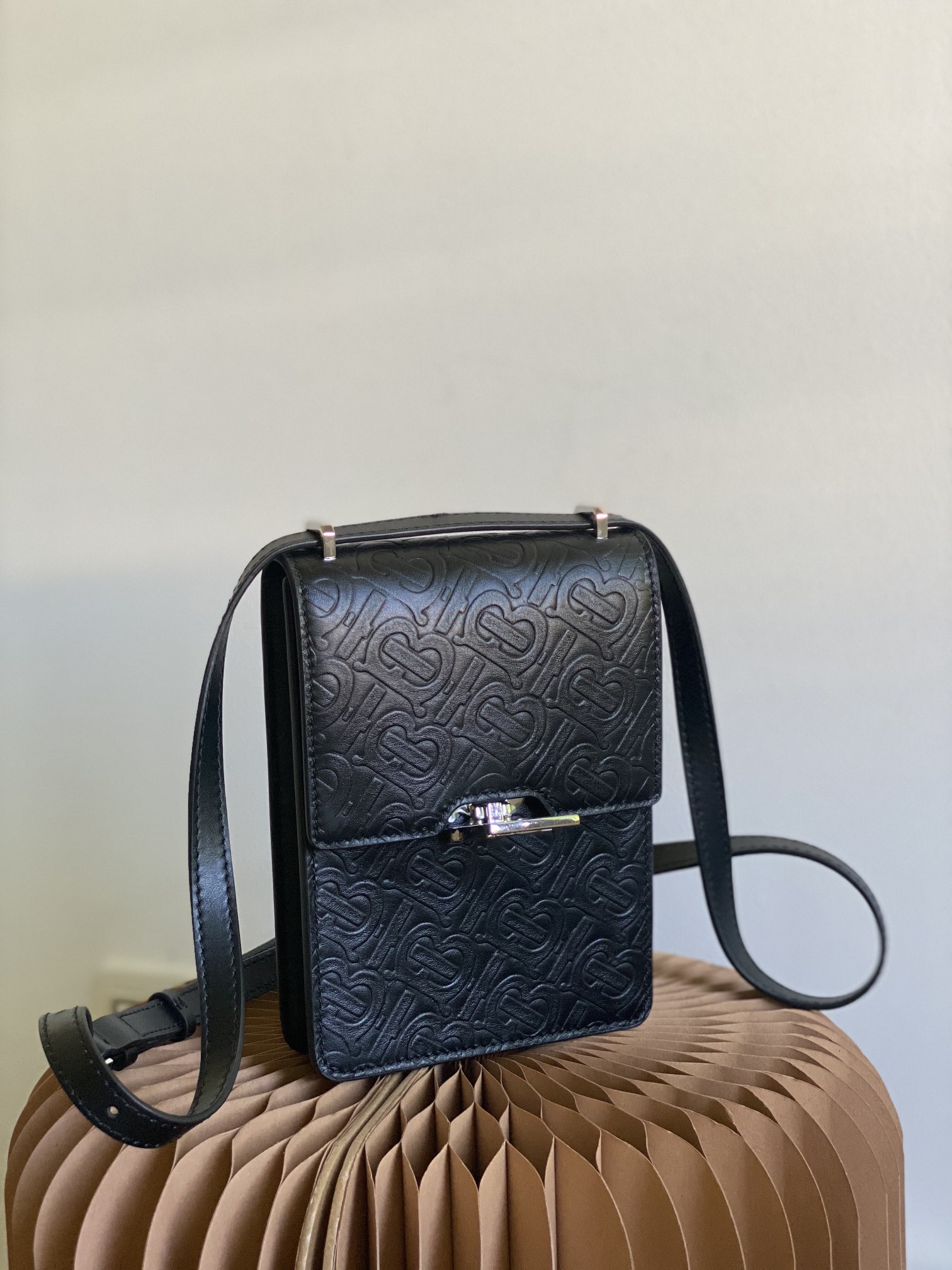 B**rry robin bag-13.5 x 4.5 x 19cm