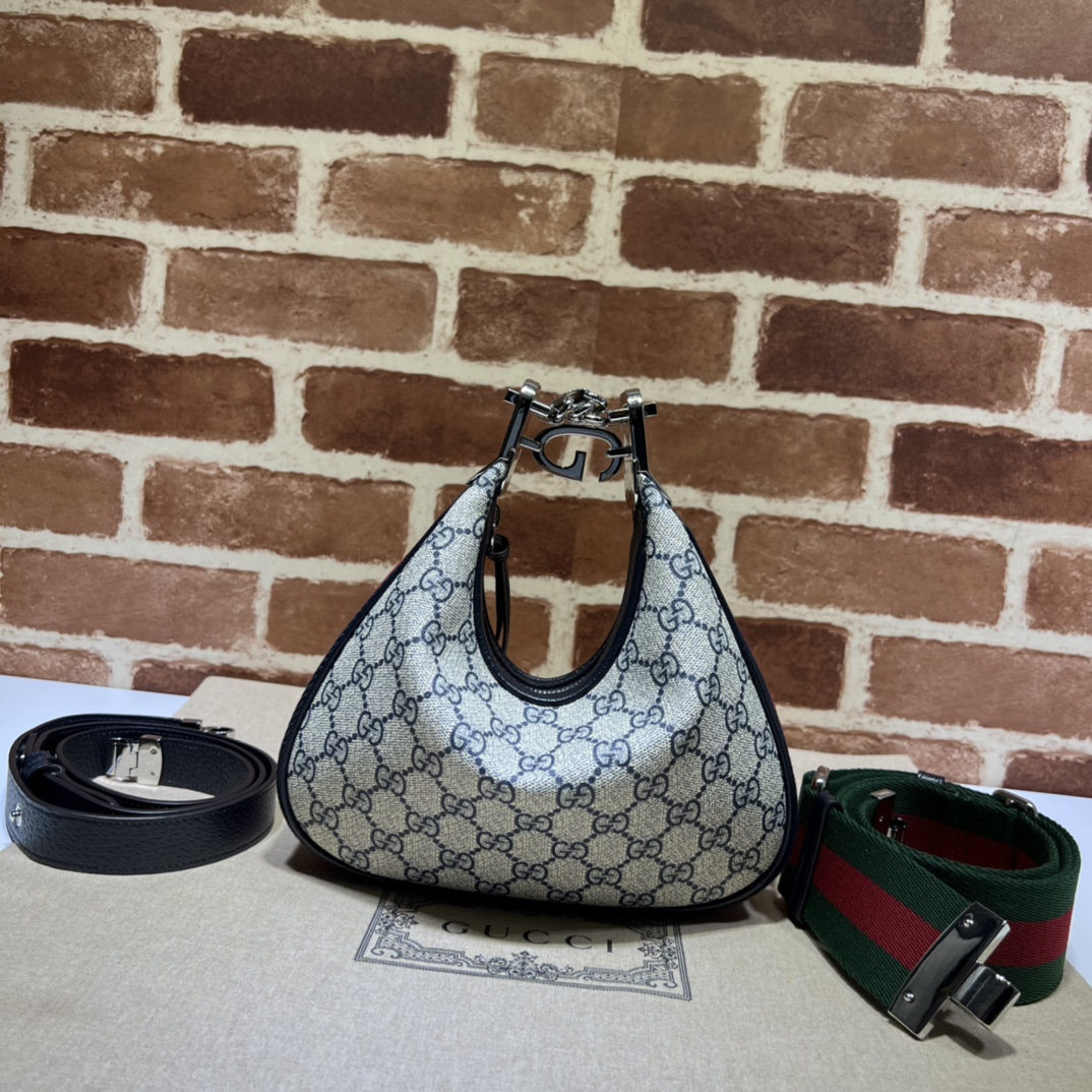 G*u*i attache small shoulder bag-23*22*5cm