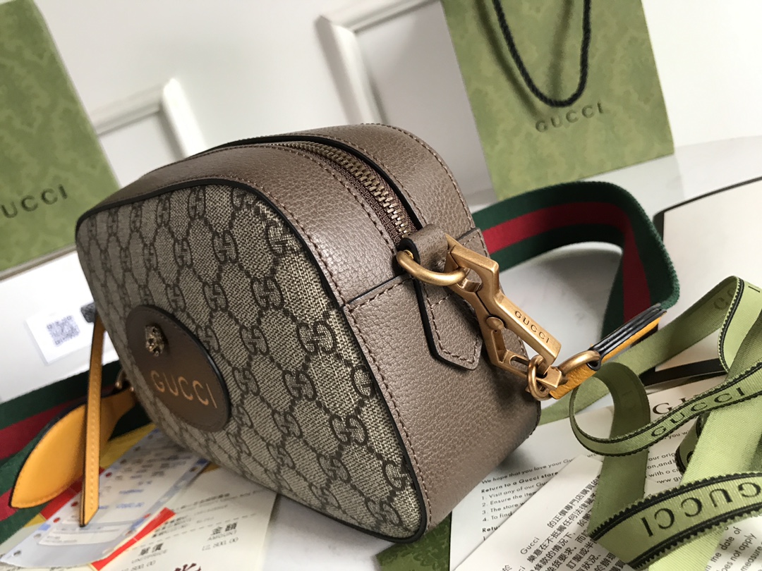 g*u*i vintage gg S*p*e-24*15*7.5cm