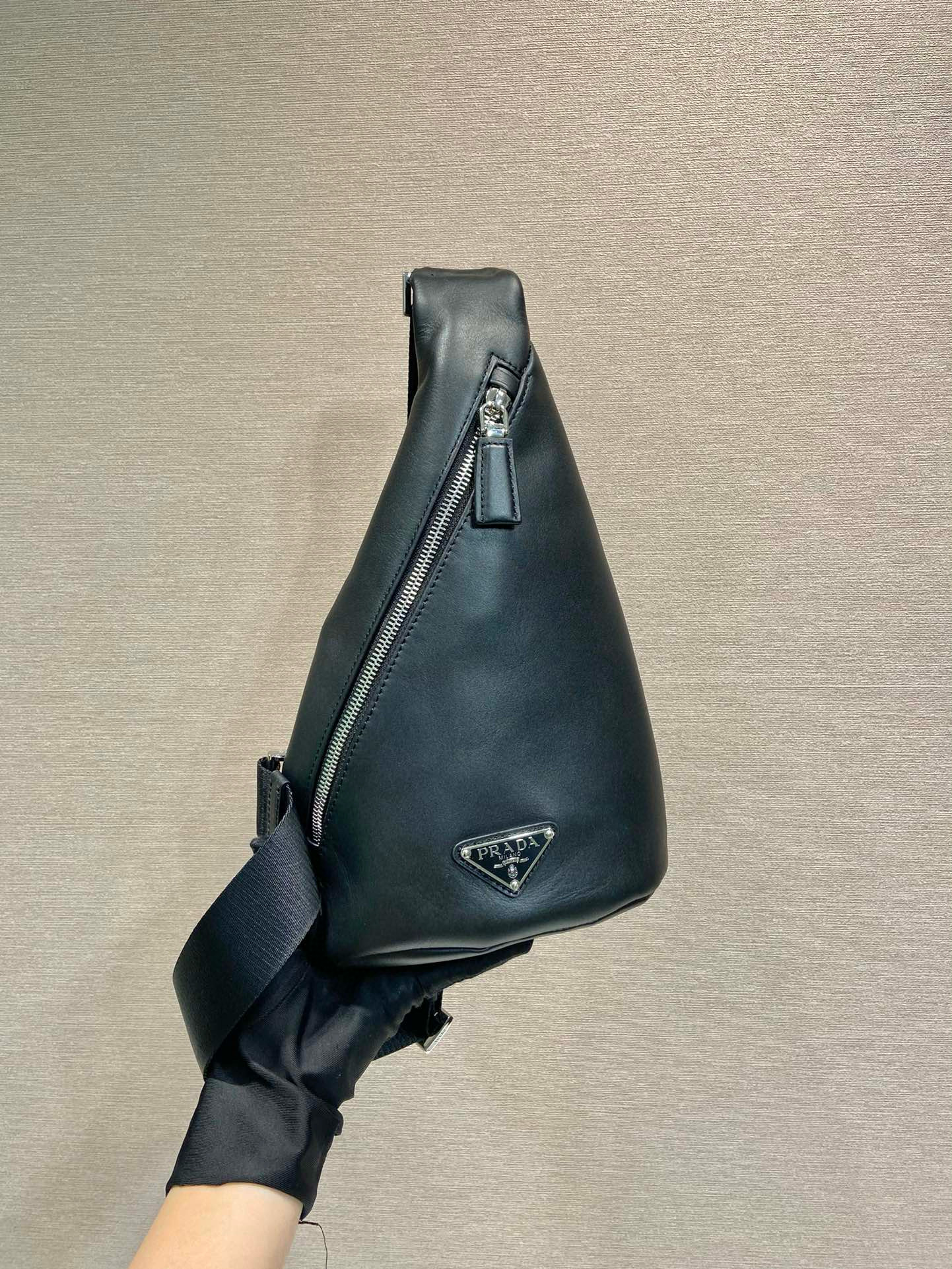 Pra*a 2vz098 handbags-17*32*6.5cm