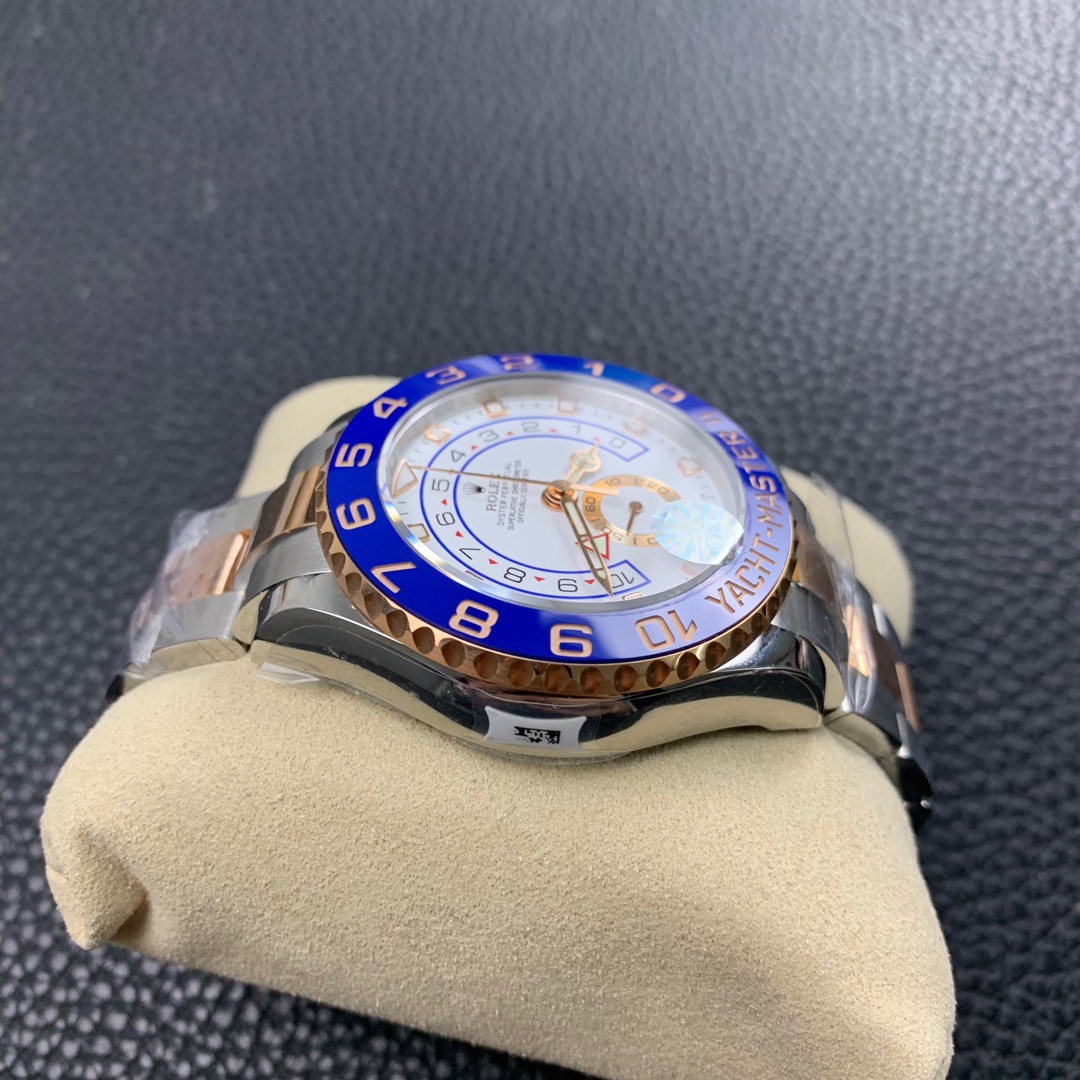 R*l*x watch