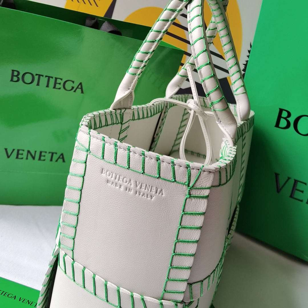 B0tte*a arco tote-30x20x11.5cm