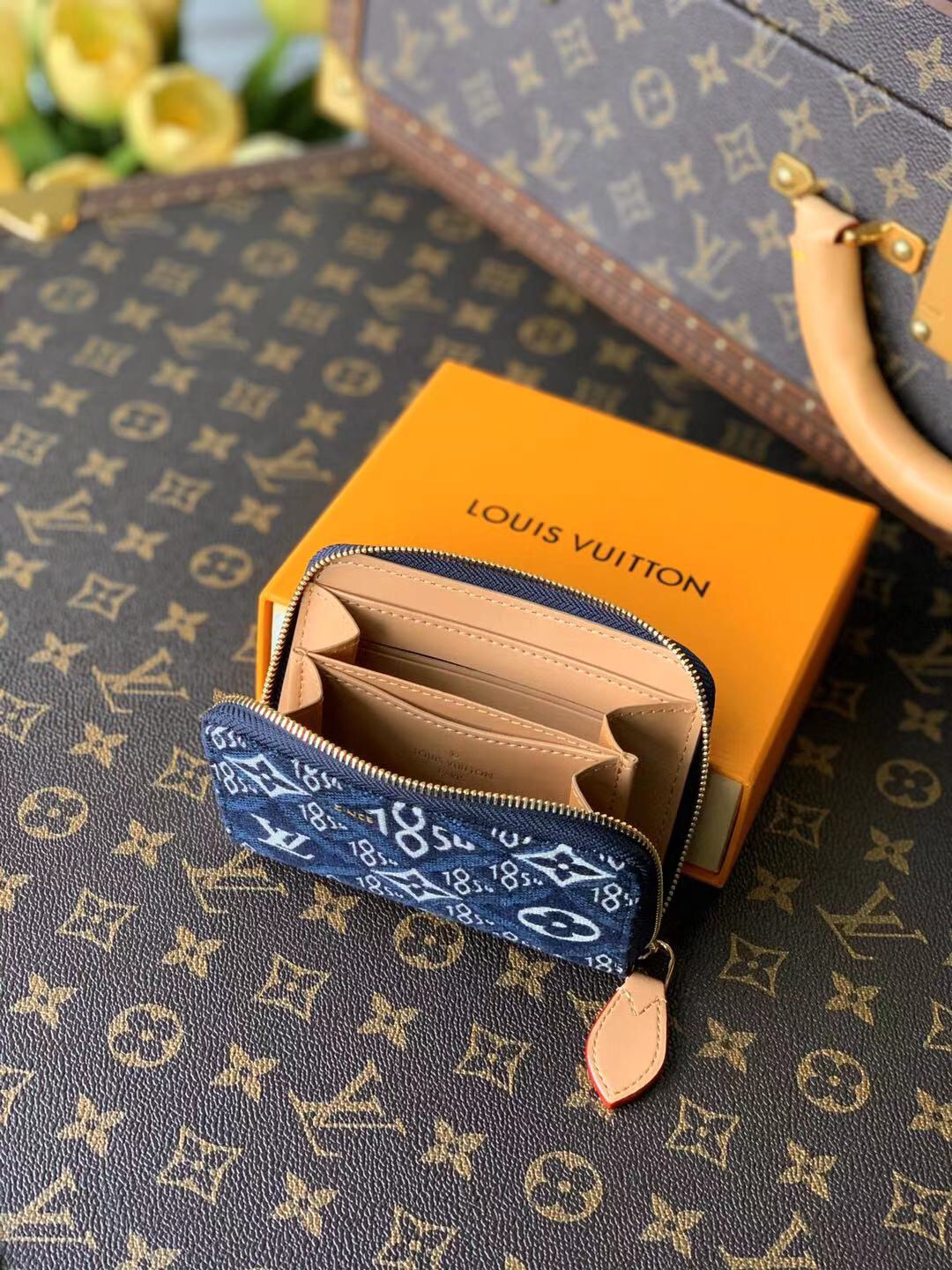 l0*is V*t0n since 1854 zippy wallet-11*8.5*12cm