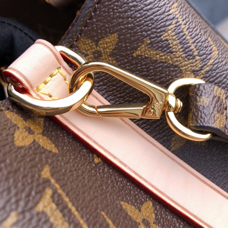 l0*is V*t0n montaigne mm-33*23*15cm