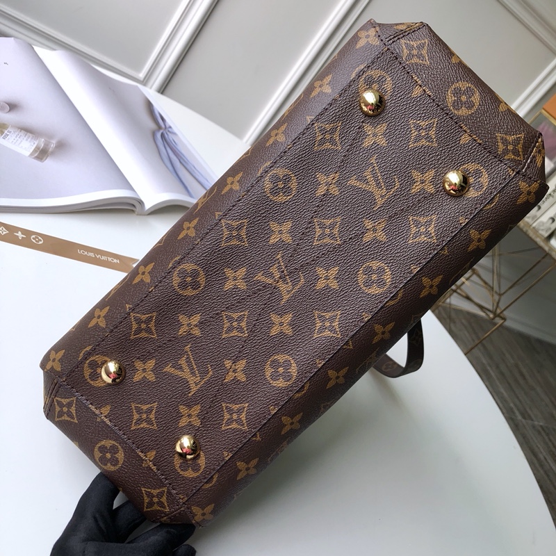 l0*is V*t0n montaigne mm-33*23*15cm