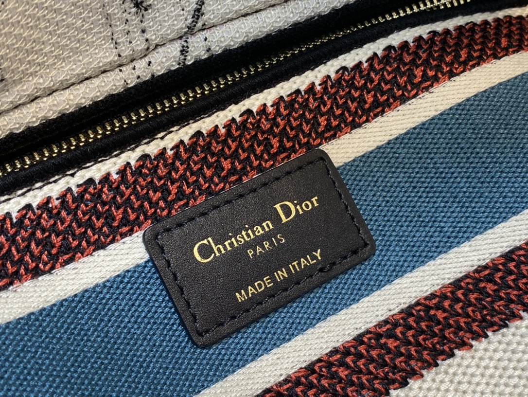 lady D*or handle bag-24cm