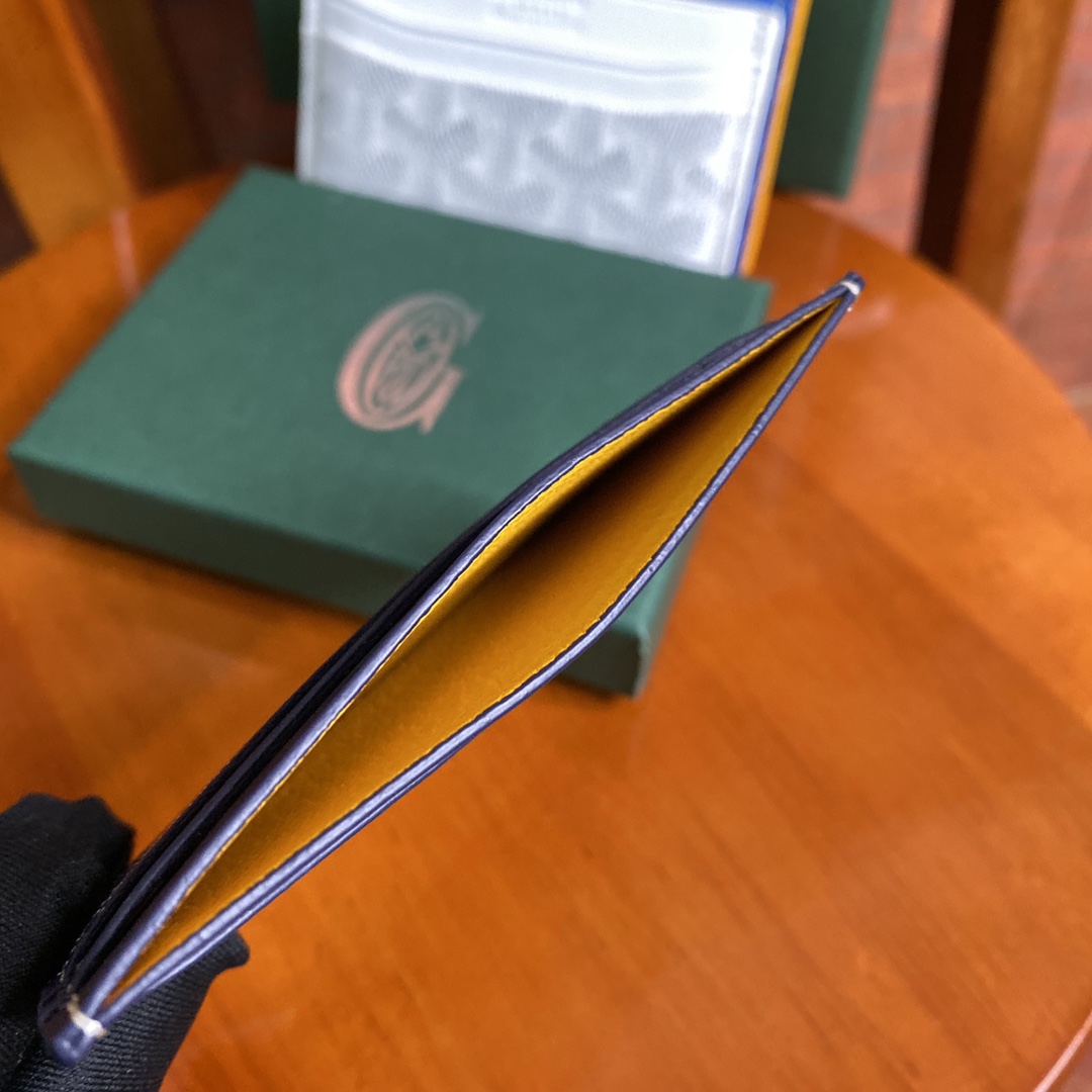 Go*ard card holder
