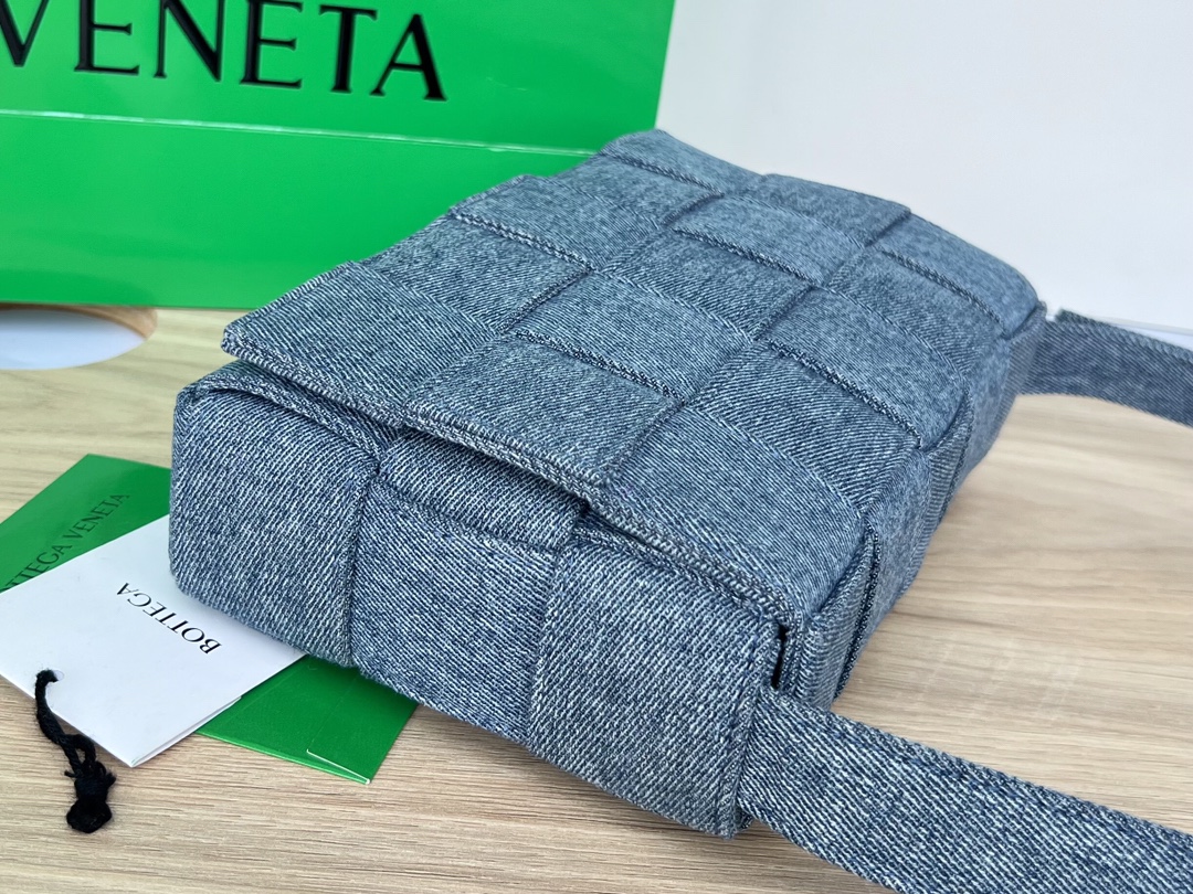 b0tte*a Ven*ta cassette bag-23x15x6cm