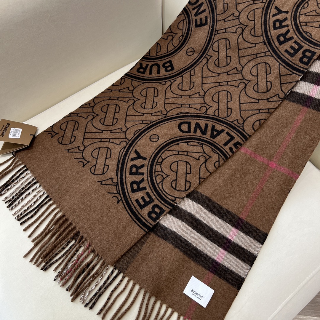 B**rry scarf-168x30cm
