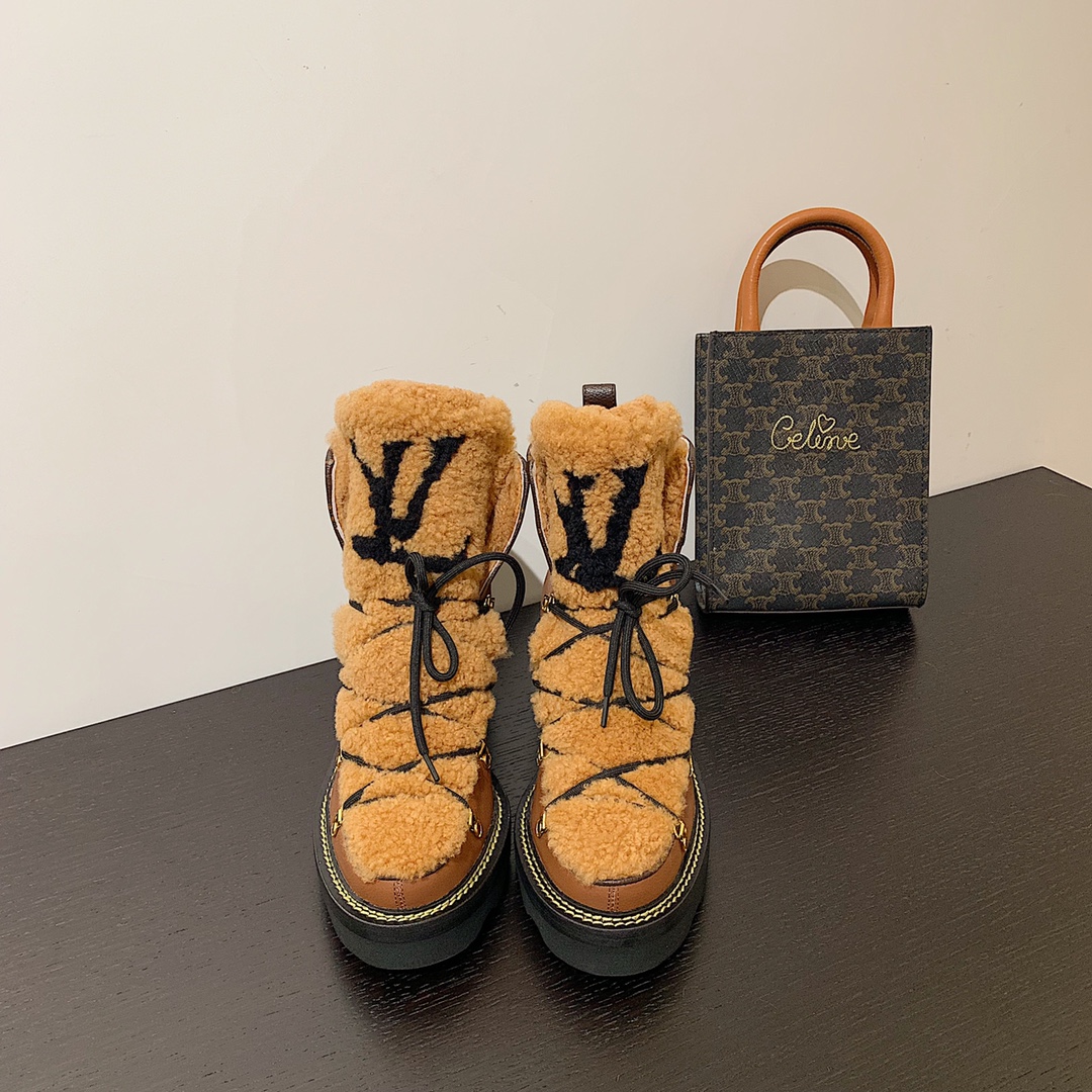 l0*is V*t0n boots