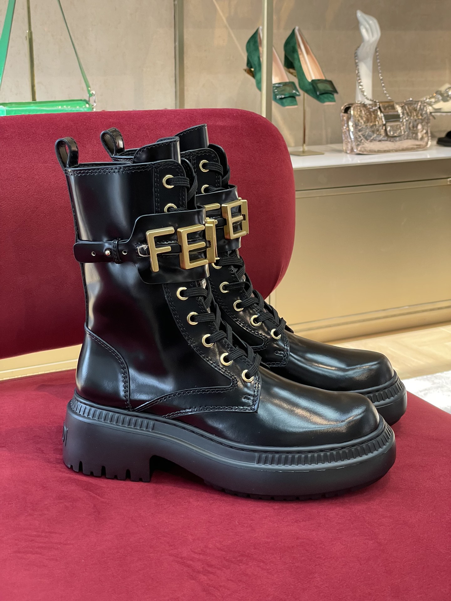 F**di boots