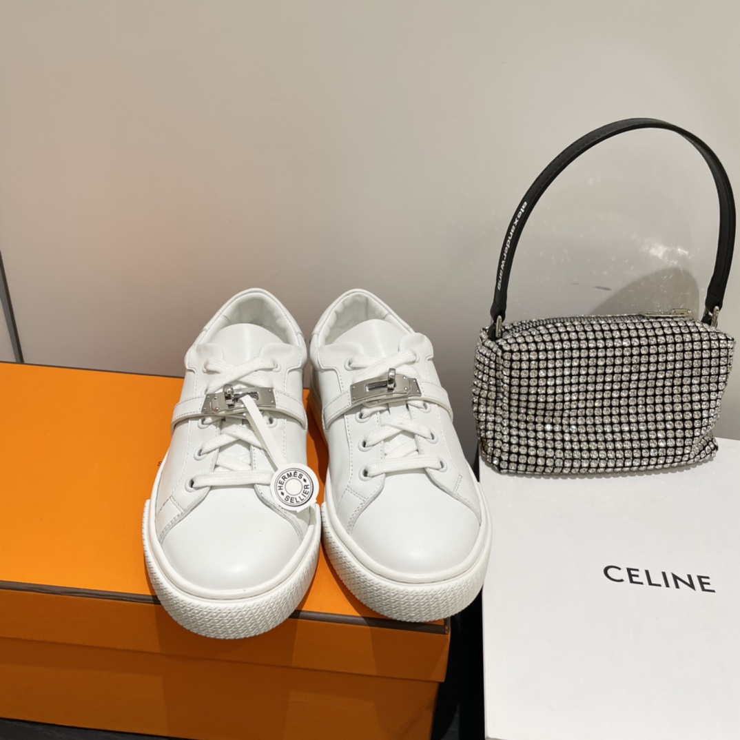 H**mes sneakers