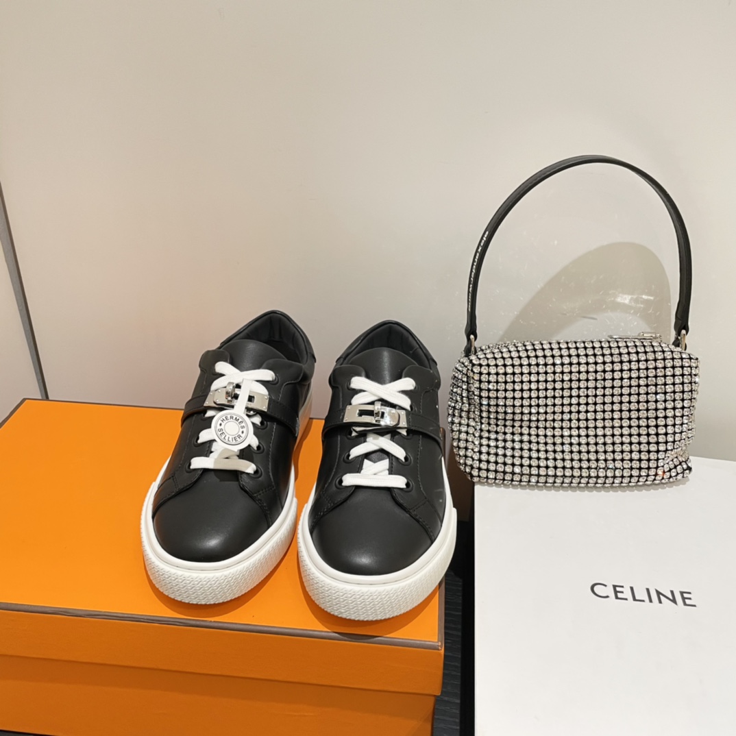 H**mes sneakers
