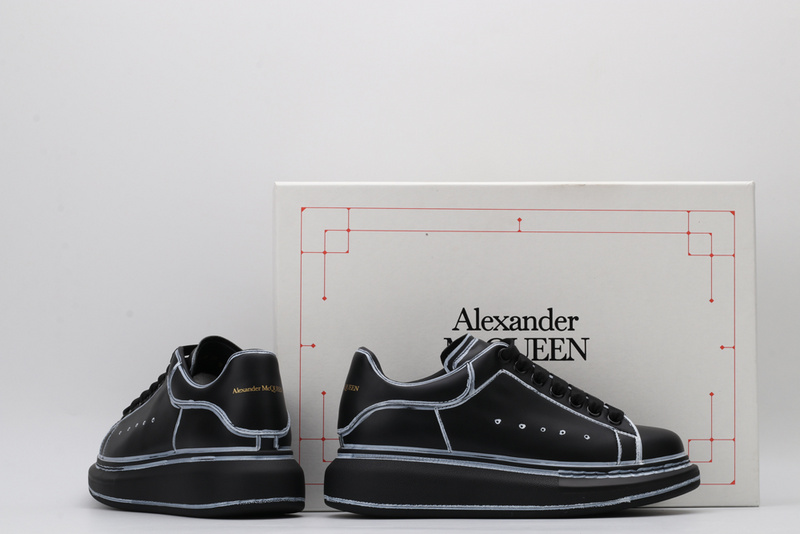 A1exa*der m*q*en sports shoes
