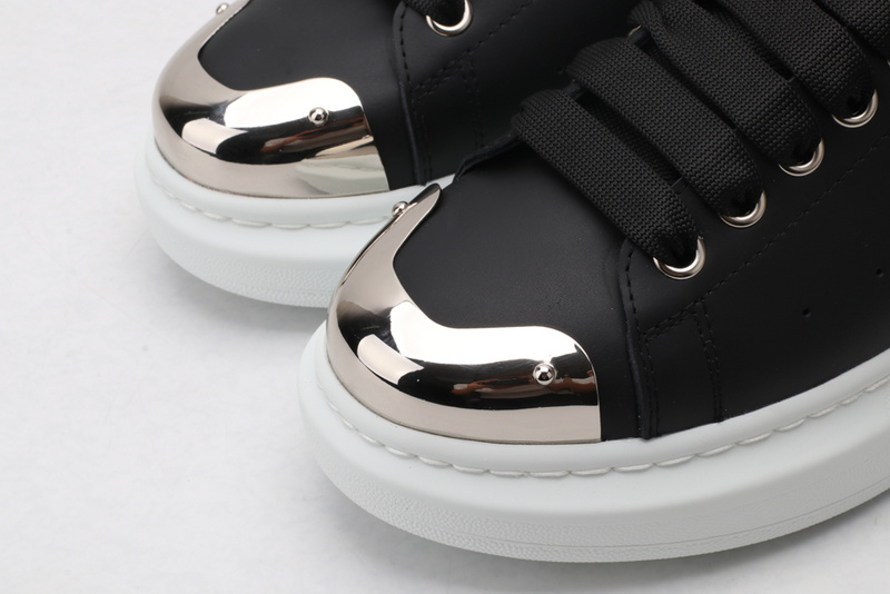 A1exa*der m*q*en sports shoes