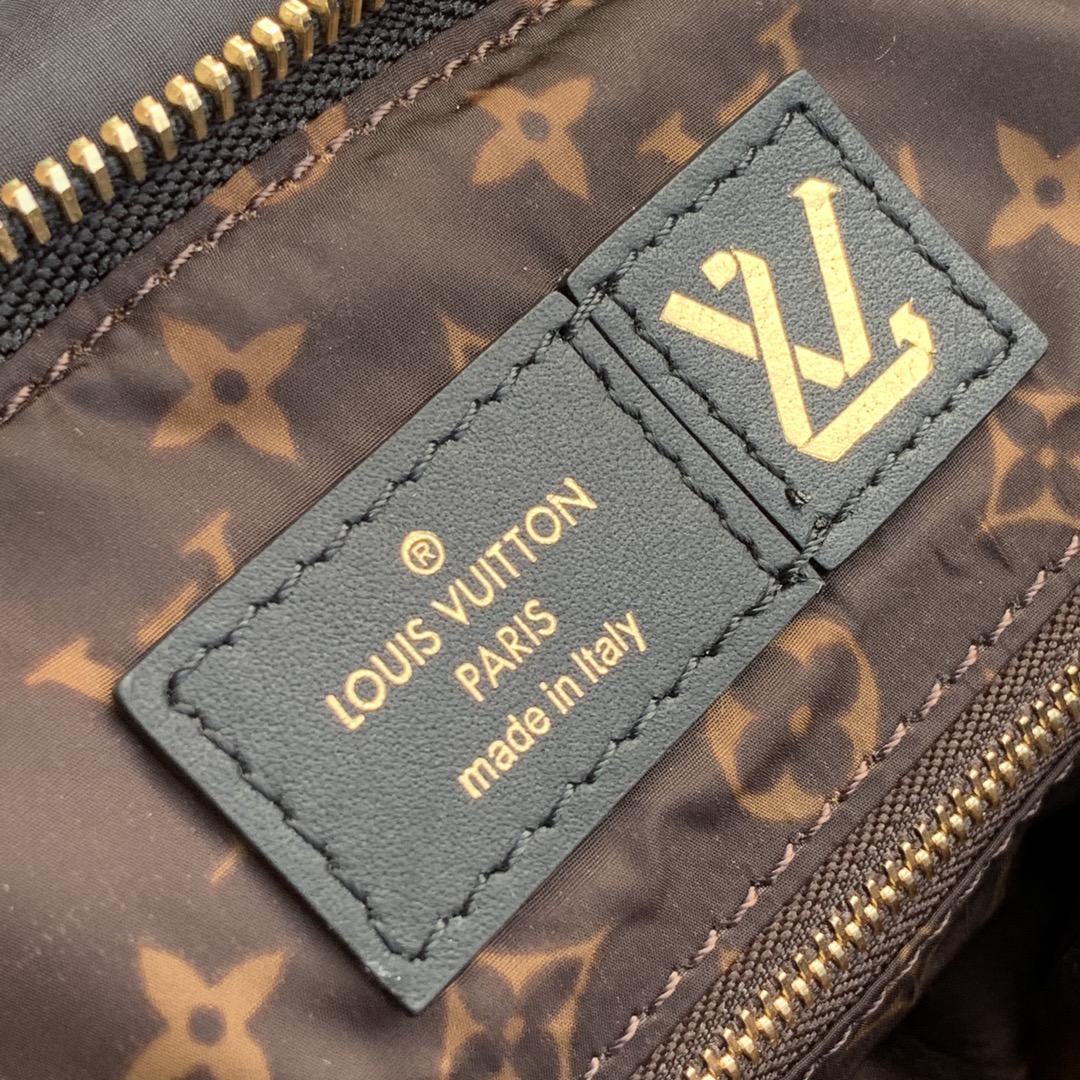 l0*is V*t0n onthego handbag-39*46*3cm