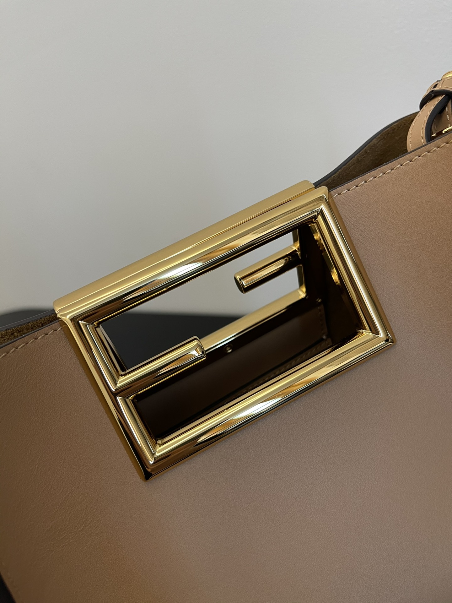 F**di way handbags-23×7×18cm