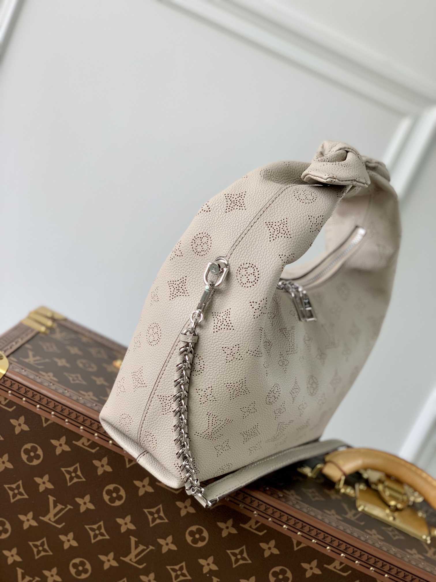l0*is V*t0n why knot handbag-28*34*12cm
