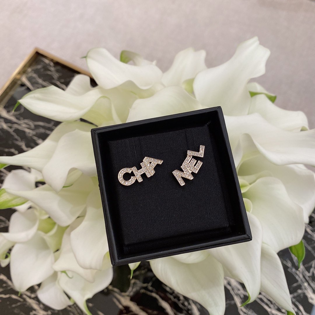 Ch@nel Earring