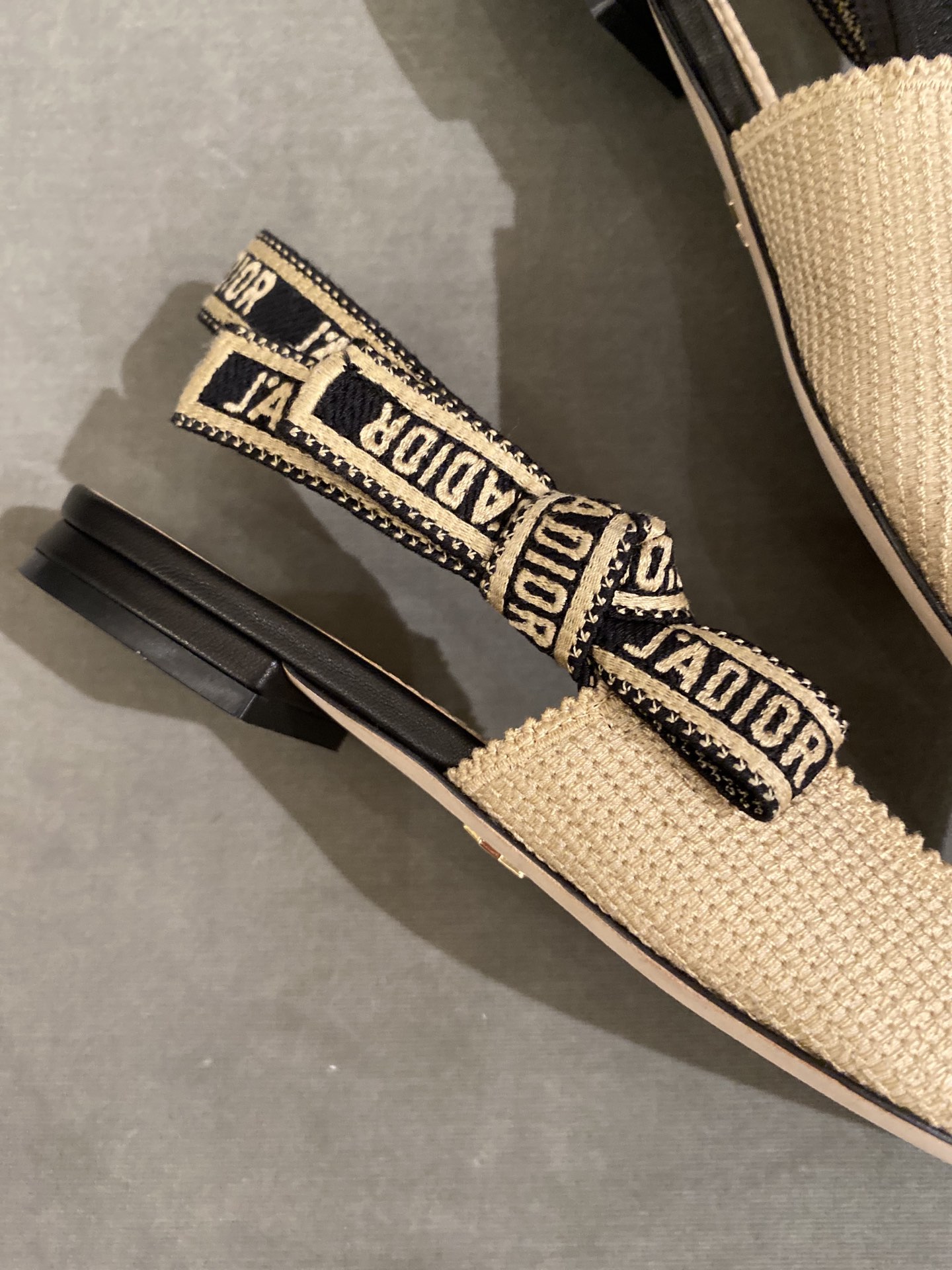 D*or flap shoes