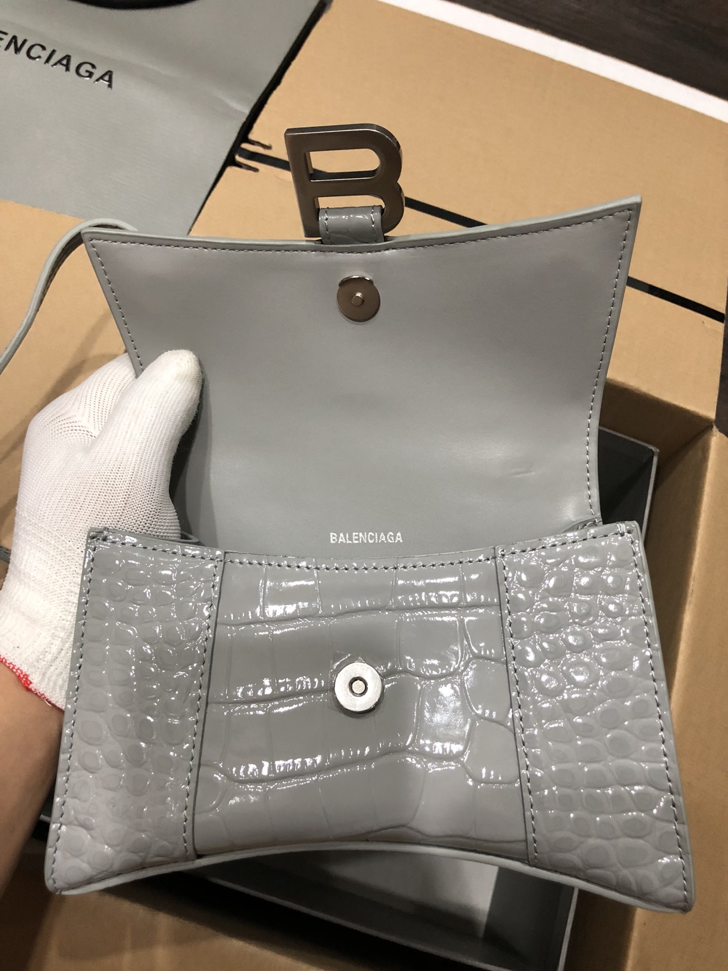 Ba*len*cia*ga small hourglass bag-13*8*19cm