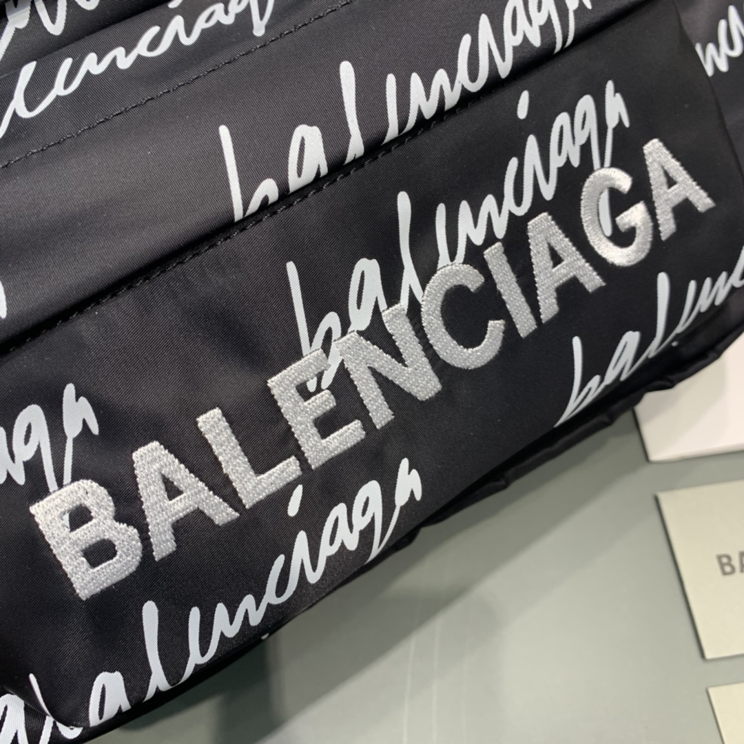 Ba*len*cia*ga wheel logo waist bag-23*5*20cm