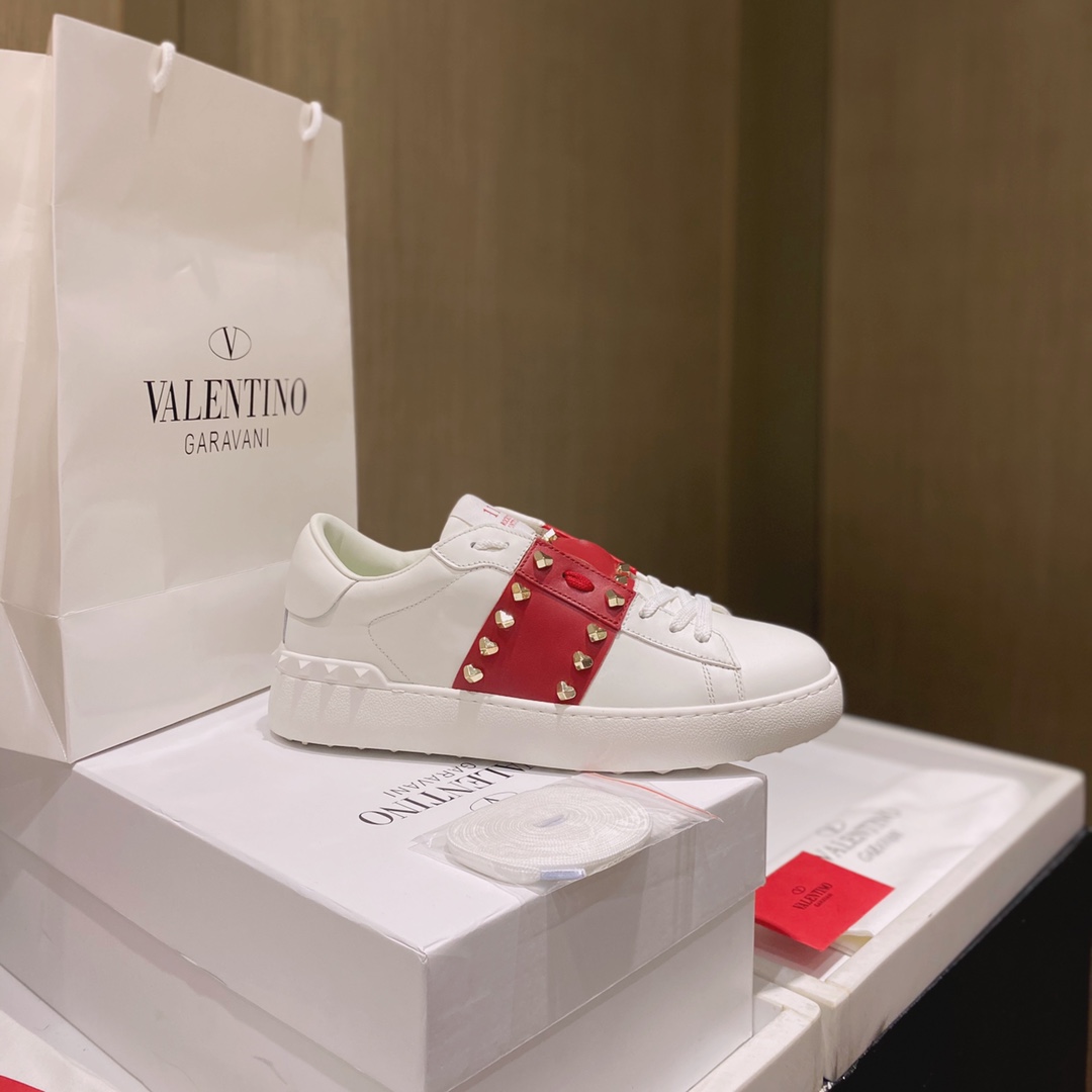 Va1e*ntin0 garavani sneakers