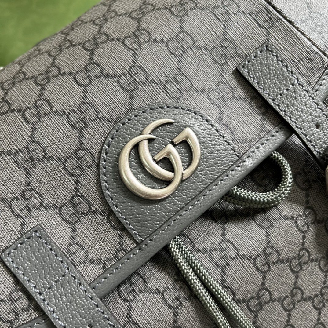 G*u*i backpack-24*40*16cm