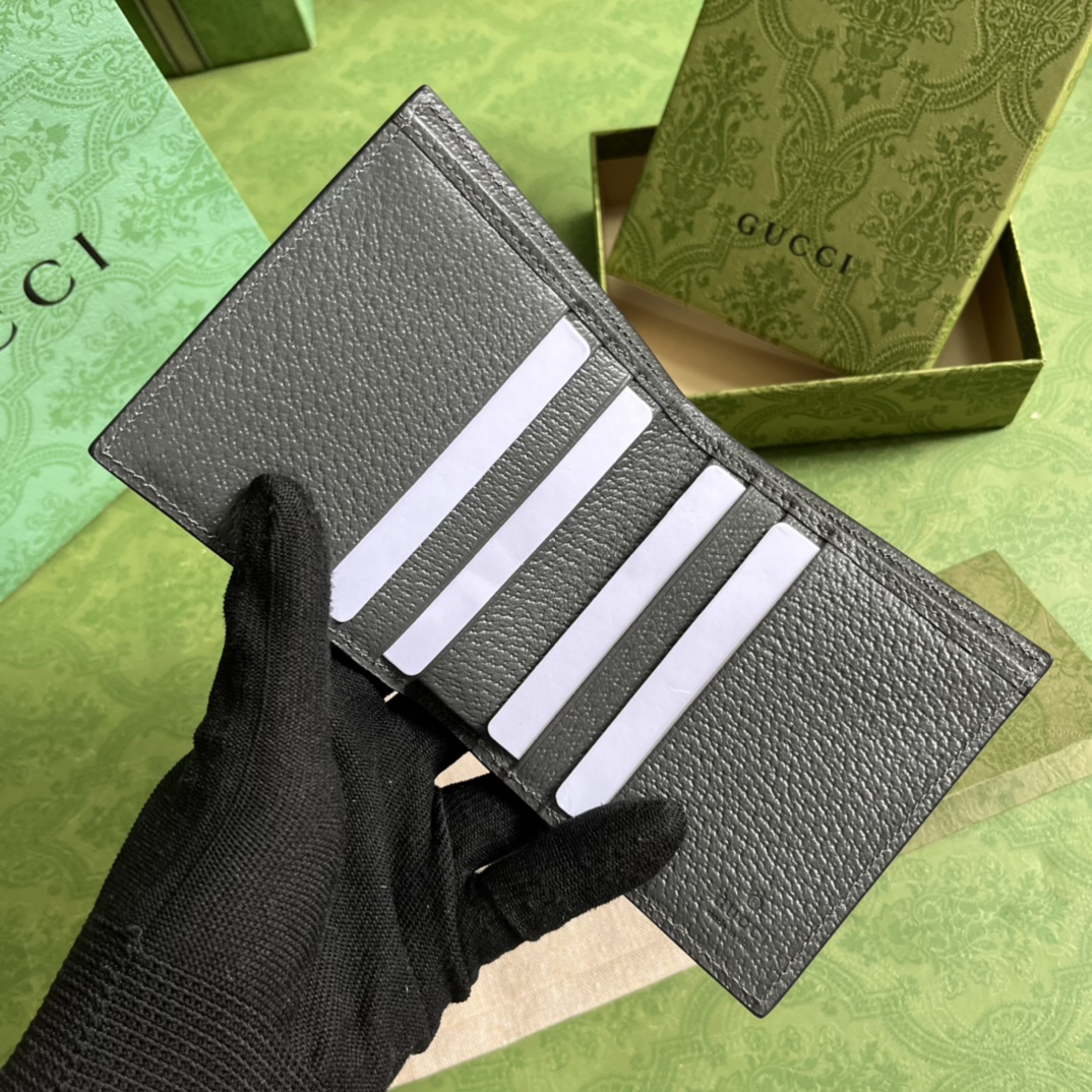 G*u*i wallet-10*10cm