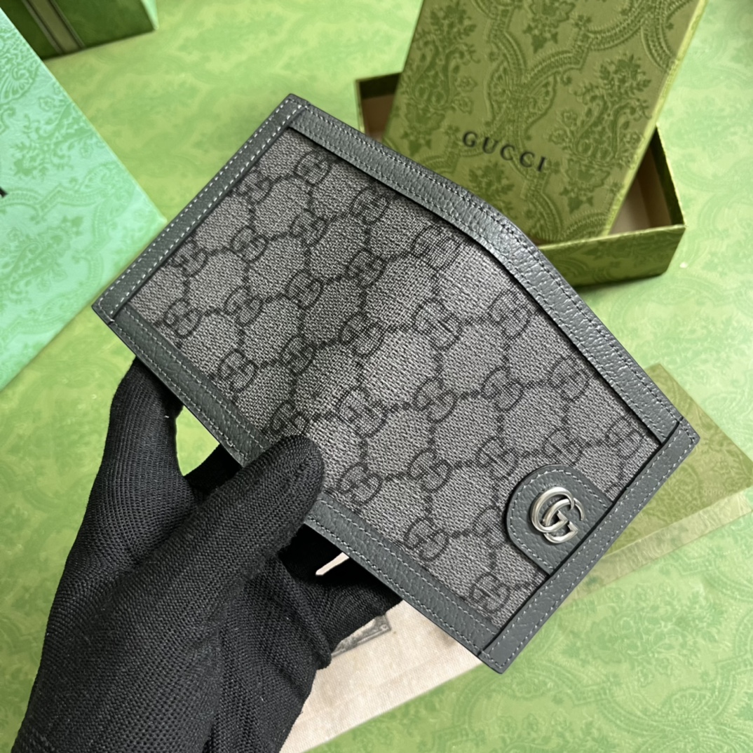 G*u*i wallet-10*10cm